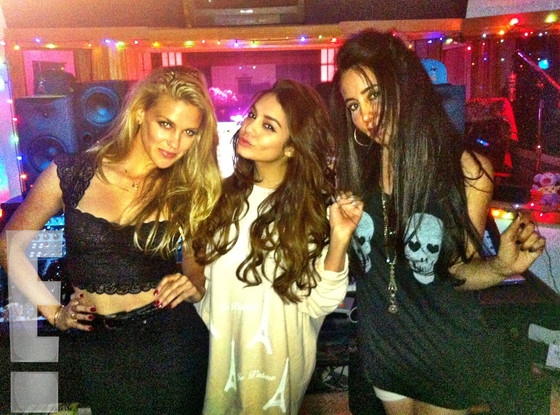 Laura New, Vanessa Hudgens, Antonina Armato Laura New, Vanessa Hudgens, Antonina Armato